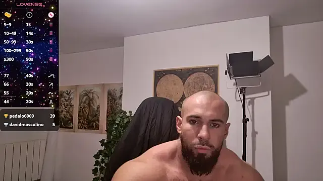 prohibited_content – webcam model profile photo Image 10