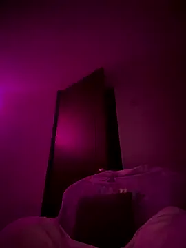 Cute-Simmi69 – webcam model profile photo Image 2