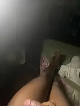 someone_sweet – webcam model profile photo Image 2