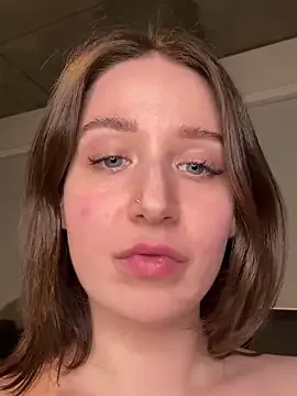 BrianaJones24 – webcam model profile photo Image 2