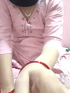 lioncluess – webcam model profile photo Image 5