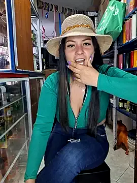 V-Hot-Sweti – webcam model profile photo Image 5