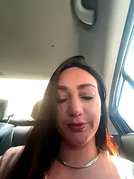 adriana_meow246 – webcam model profile photo Image 10