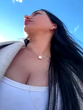 adriana_meow246 – webcam model profile photo Image 17