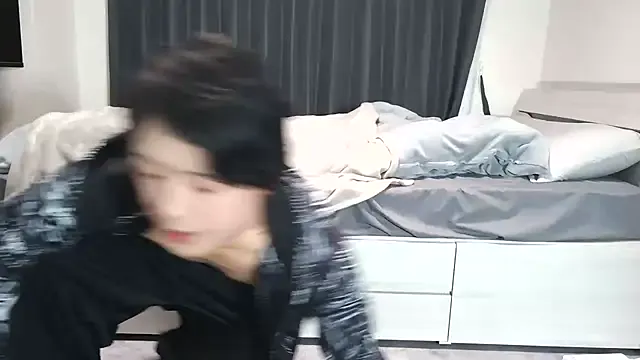 MdotShilong – webcam model profile photo Image 10