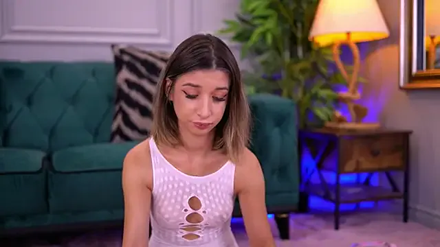 Lorievans20 – webcam model profile photo Image 2