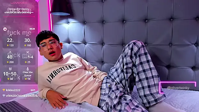 OliverTwinky Image 12