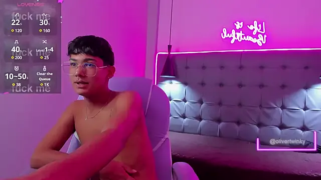 OliverTwinky Image 19