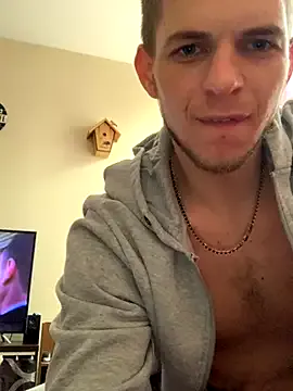 hornyshow_tv – webcam model profile photo Image 18