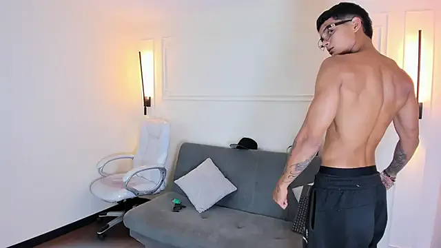 hornyshow_tv – webcam model profile photo Image 15