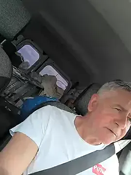 secret_dream415 – webcam model profile photo Image 3