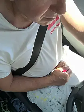 secret_dream415 – webcam model profile photo Image 9