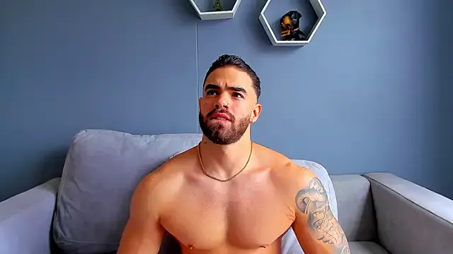 paroncho – webcam model profile photo Image 17