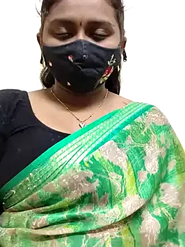 Pavani-Sexy Image 12