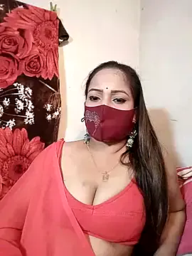 hustleebabyy_vikki – webcam model profile photo Image 11