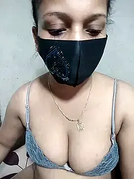 hustleebabyy_vikki – webcam model profile photo Image 4