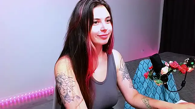 neldabestwick – webcam model profile photo Image 16