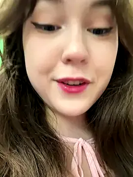 living_doll – webcam model profile photo Image 6