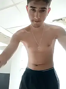 GmGit – webcam model profile photo Image 4