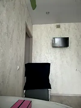 TwinksNextDoor – webcam model profile photo Image 10