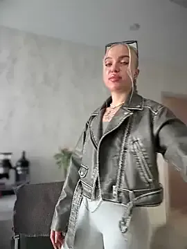 TwinksNextDoor – webcam model profile photo Image 12