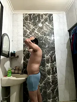 kaliana_ggh – webcam model profile photo Image 2