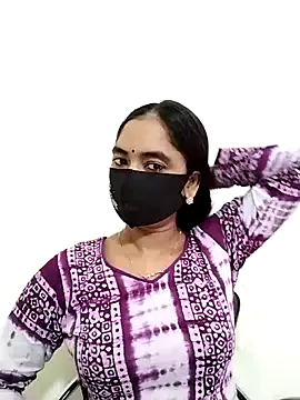 palmiratownzen – webcam model profile photo Image 3