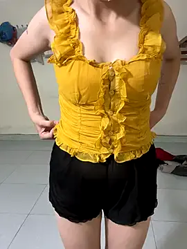 chloe_show – webcam model profile photo Image 2