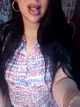 lioncluess – webcam model profile photo Image 3