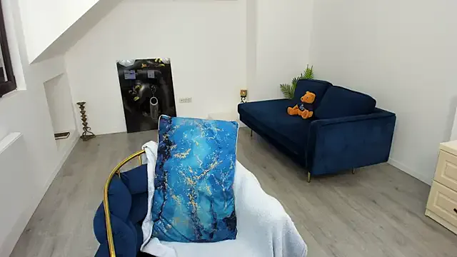 petites_perles – webcam model profile photo Image 11