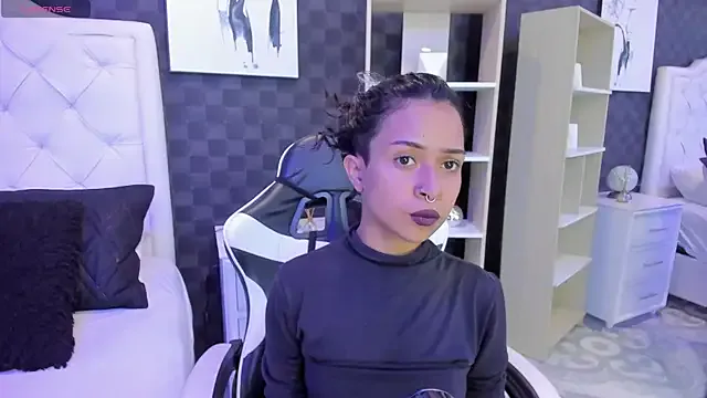 your_drream – webcam model profile photo Image 3