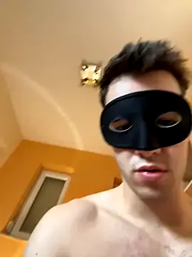 petites_perles – webcam model profile photo Image 7