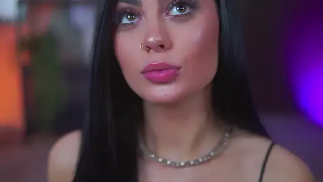 guns_n_buns chat room preview Image 13