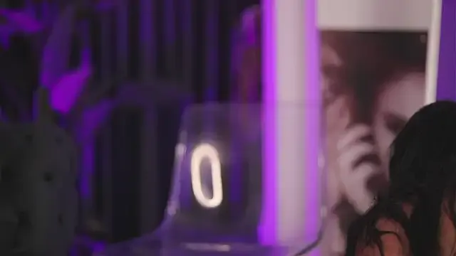 guns_n_buns chat room preview Image 18