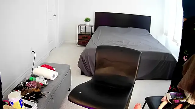 WitchAnnie – webcam model profile photo Image 4