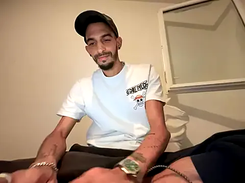 PabloArena – webcam model profile photo Image 13