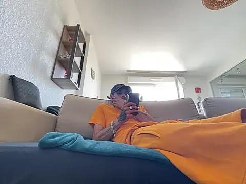 PabloArena – webcam model profile photo Image 4