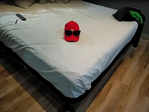 RedCapGuy Image 3
