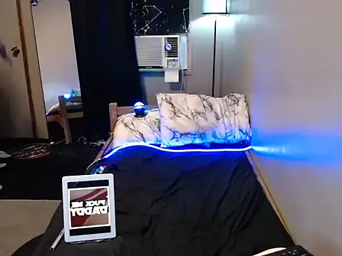 PumaShyXD – webcam model profile photo Image 3