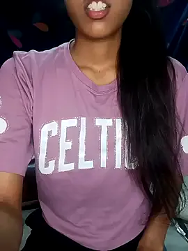 WitchAnnie – webcam model profile photo Image 5