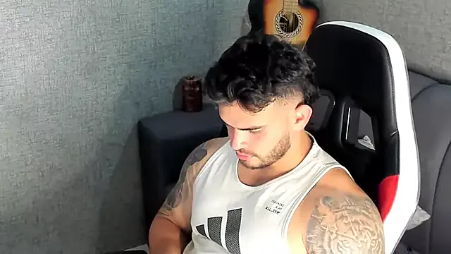 petites_perles – webcam model profile photo Image 13