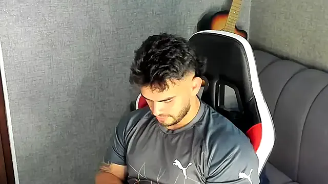 petites_perles – webcam model profile photo Image 14