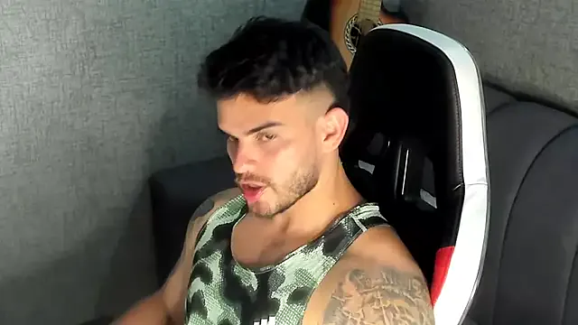 petites_perles – webcam model profile photo Image 2