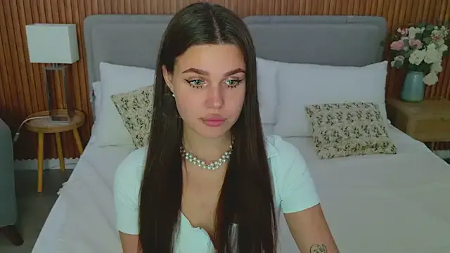 DaisyBloomX – webcam model profile photo Image 9