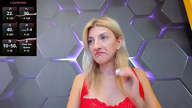 Megu_Melon – webcam model profile photo Image 9