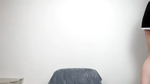 Danni_shy – webcam model profile photo Image 7