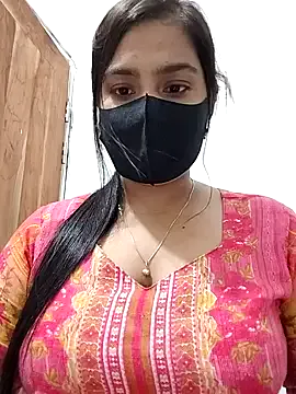 AmberJoulie – webcam model profile photo Image 5