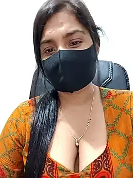 AmberJoulie – webcam model profile photo Image 6