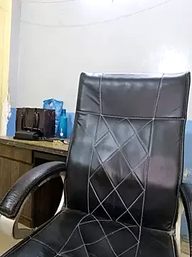 alexandjohntv – webcam model profile photo Image 6