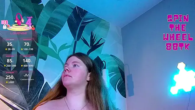 roouse – webcam model profile photo Image 19